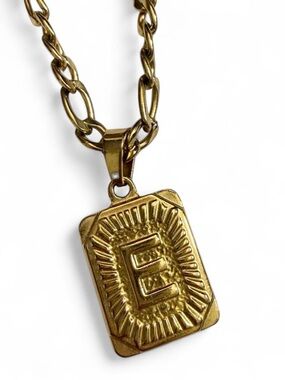 Gold Tone Initial “E” Pendant Necklace Figaro Chain